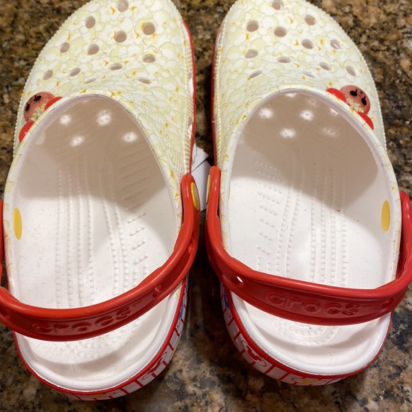 BRAND NEW Disney Popcorn Crocs - Picture 4 of 5